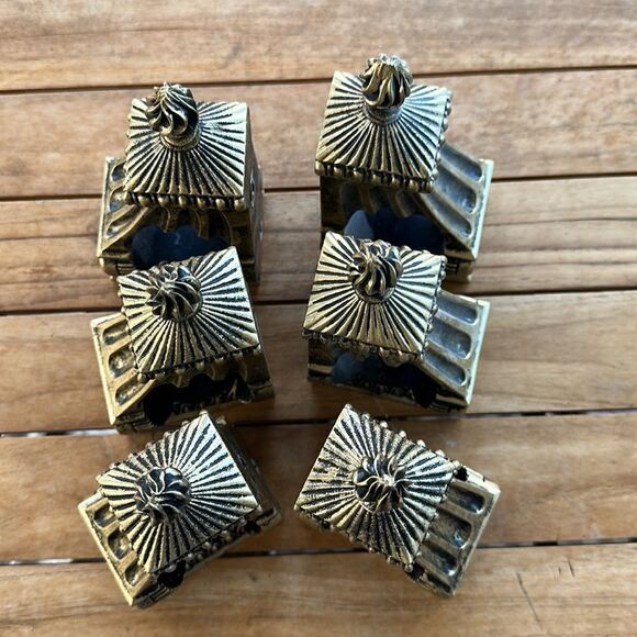 High End Ornate Pair of Corbels (2) - Picture 5 of 7